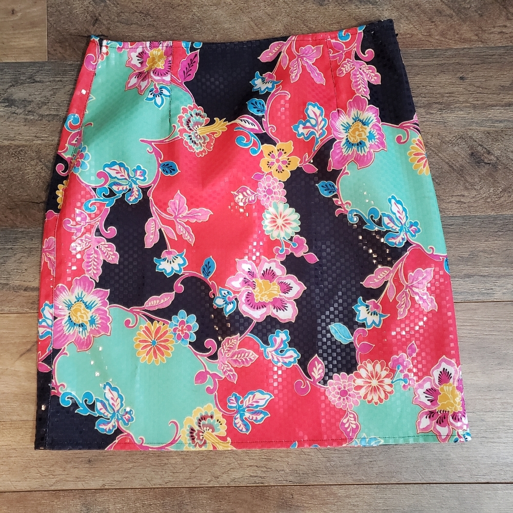 Linda Segal Multi Textured Floral Embossed Zipper Pencil Mini Skirts